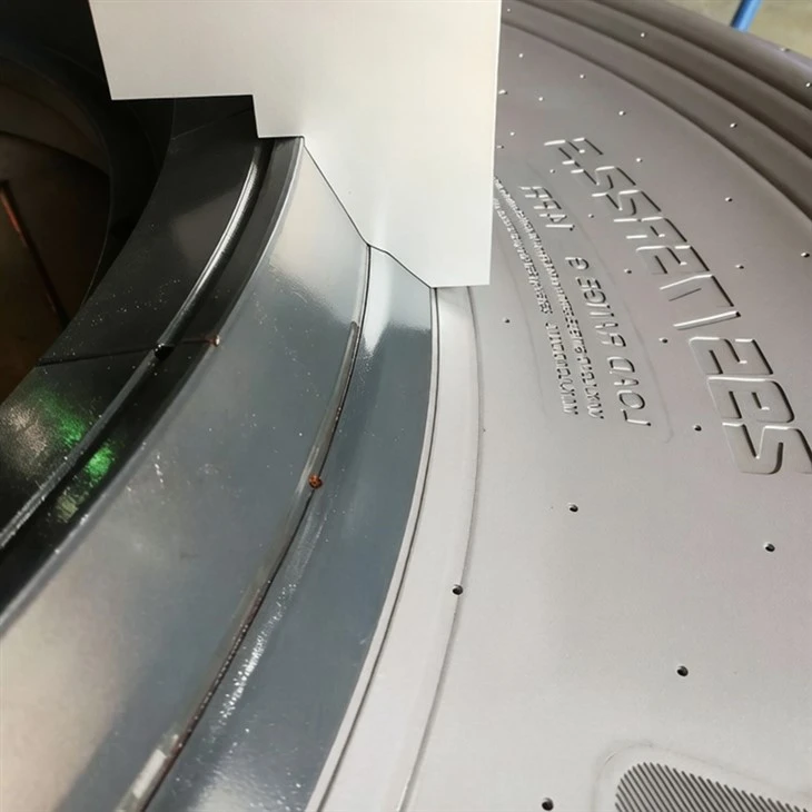 기울어진-비행기 상업용 차량 타이어 금형